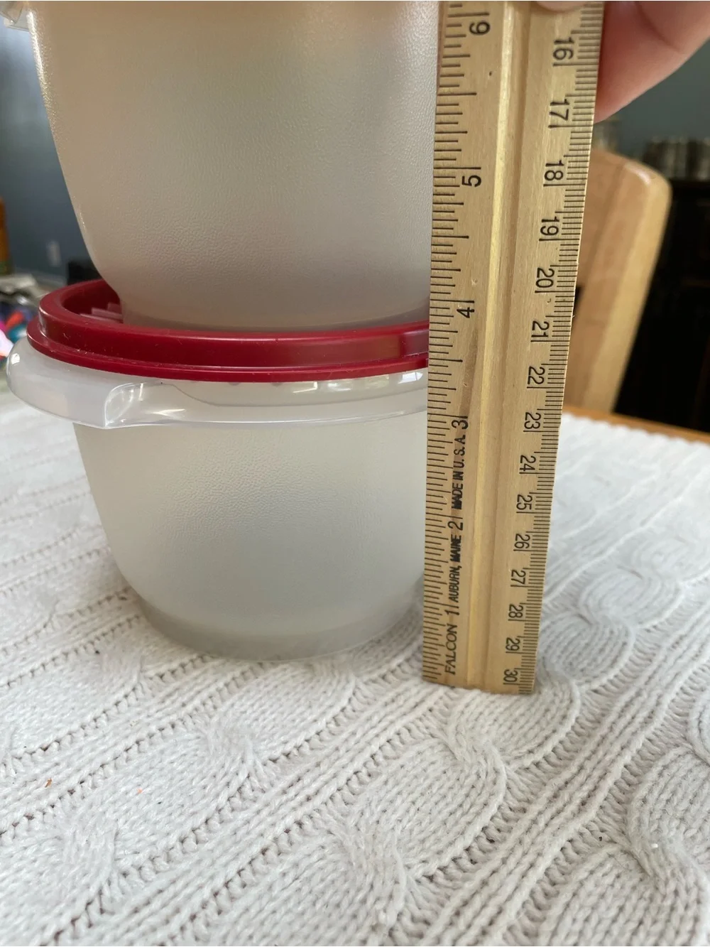 Tupperware vtg servalier
